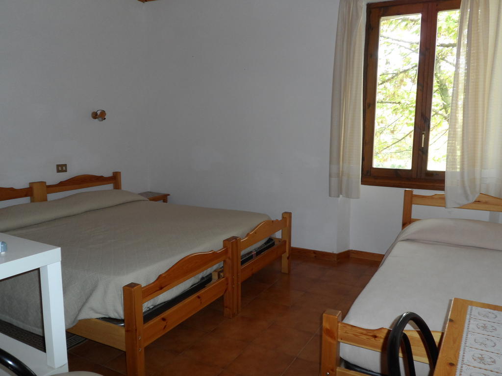 Mola Solis Hotel Civitella d'Agliano Room photo
